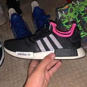 sz 7-Adidas Women’s NMD Pink